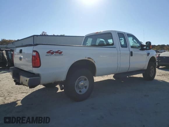 ✅ 2008 Ford F-250 XL • VIN: 1FTSX21518ED92902 • Lot: 89731585. Wystawiony na Copart z przebiegiem 196 199 mil. Bezpłatny archiwum sprzedaży aukcyjnych z USA i szczegółowy raport historii pojazdu na DreamBid. Zdjęcie 3.