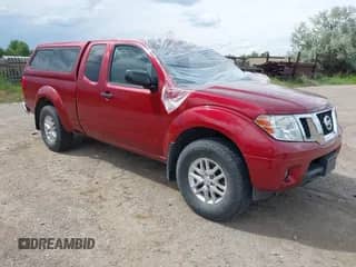 2015 Nissan Frontier SV z VIN 1N6AD0CW9FN743743, wystawiony jako IAAI lot #42460404 z przebiegiem 91 532 mil mil oraz . Historia ofert i sprzedaży dostępna na DreamBid. Obrazek 1.