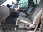 ✅ 2001 Ford F-150 XL • VIN: 1FTRF17L11NA64449 • Lot: 59757325. Wystawiony na Copart z przebiegiem Nie podano. Bezpłatny archiwum sprzedaży aukcyjnych z USA i szczegółowy raport historii pojazdu na DreamBid. Zdjęcie 7.