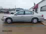 1998 Chevrolet Malibu z VIN 1G1ND52M0W6202102, wystawiony jako IAAI lot #41416675 z przebiegiem 67 508 mil mil oraz . Historia ofert i sprzedaży dostępna na DreamBid. Obrazek 14.