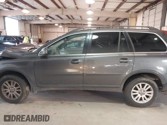 ✅ 2008 Volvo XC90 I6 • VIN: YV4CN982981460690 • Лот: 41249095. Опубликован ранее на IAAI с пробегом Не указан. Бесплатный доступ к архиву аукционных продаж из США и подробный отчёт об истории автомобиля на DreamBid. Изображение 14.