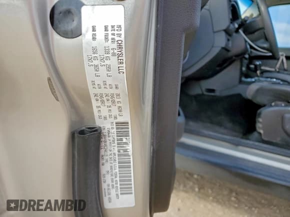 ✅ 2008 Jeep Commander Sport • VIN: 1J8HH48K48C240115 • Lot: 94180245. Wystawiony na Copart z przebiegiem 113 974 mil. Bezpłatny archiwum sprzedaży aukcyjnych z USA i szczegółowy raport historii pojazdu na DreamBid. Zdjęcie 13.