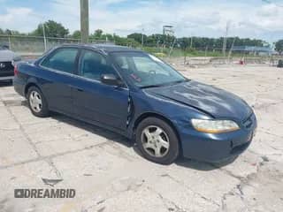 1999 Honda Accord EX с VIN 1HGCG5651XA151119, выставлен на аукционе IAAI как лот 42688646 с пробегом 102 895 миль миль и . История ставок и продаж доступна на DreamBid. Изображение 1.