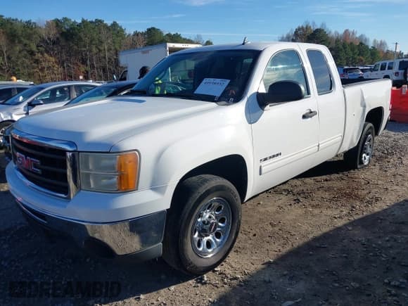 ✅ 2011 GMC Sierra 1500 SLE • VIN: 1GTR1VEA6BZ126994 • Lot: 40938932. Wystawiony na IAAI z przebiegiem 248 061 mil. Bezpłatny archiwum sprzedaży aukcyjnych z USA i szczegółowy raport historii pojazdu na DreamBid. Zdjęcie 2.