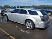 ✅ 2007 Dodge Magnum R/T • VIN: 2D4GZ57237H657635 • Lot: 43156135. Wystawiony na IAAI z przebiegiem 239 267 mil. Bezpłatny archiwum sprzedaży aukcyjnych z USA i szczegółowy raport historii pojazdu na DreamBid. Zdjęcie 3.