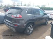 ✅ 2021 Jeep Cherokee Limited • VIN: 1C4PJMDX8MD212475 • Lot: 42051824. Wystawiony na IAAI z przebiegiem 31 905 mil. Bezpłatny archiwum sprzedaży aukcyjnych z USA i szczegółowy raport historii pojazdu na DreamBid. Zdjęcie 4.