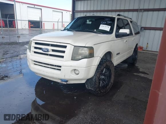 ✅ 2008 Ford Expedition Max Limited • VIN: 1FMFK19528LA21849 • Lot: 42674778. Wystawiony na IAAI z przebiegiem 290 891 mil. Bezpłatny archiwum sprzedaży aukcyjnych z USA i szczegółowy raport historii pojazdu na DreamBid. Zdjęcie 2.