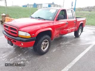 ✅ 2000 Dodge Dakota Sport • VIN: 1B7GG2ANXYS621732 • Lot: 41930673. Wystawiony na IAAI z przebiegiem 145 653 mil. Bezpłatny archiwum sprzedaży aukcyjnych z USA i szczegółowy raport historii pojazdu na DreamBid. Zdjęcie 2.