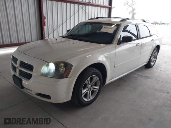 ✅ 2006 Dodge Magnum • VIN: 2D8FV47T66H349463 • Lot: 43886813. Listed on IAAI with 139,384 mi. Free auction sales archive from the USA and detailed vehicle history report at DreamBid. Image 2.