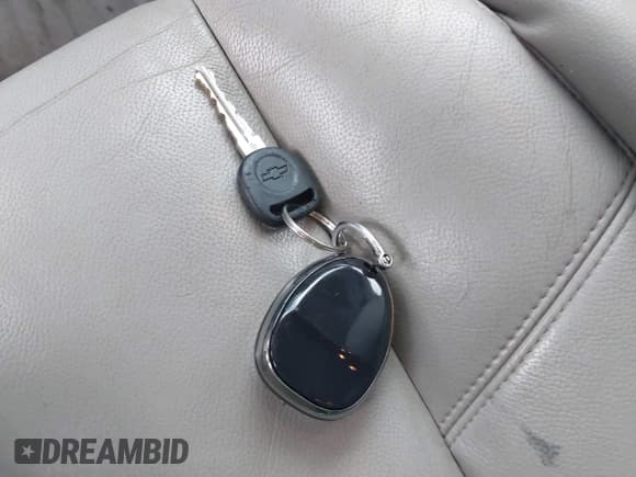 ✅ 2008 Chevrolet Suburban 3LT • VIN: 3GNFC16098G150346 • Lot: 41523328. Listed on IAAI with 228,908 mi. Free auction sales archive from the USA and detailed vehicle history report at DreamBid. Image 11.