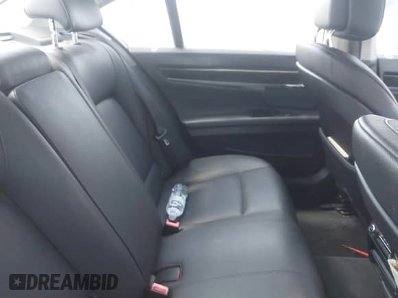 ✅ 2012 BMW 7 Series 740i • VIN: WBAKA4C50CDS99293 • Lot: 42208510. Listed on IAAI with 127,631 mi. Free auction sales archive from the USA and detailed vehicle history report at DreamBid. Image 8.