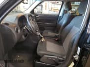 ✅ 2016 Jeep Patriot Latitude • VIN: 1C4NJPFB2GD609534 • Лот: 84390805. Опубликован ранее на Copart с пробегом 92 077 миль. Бесплатный доступ к архиву аукционных продаж из США и подробный отчёт об истории автомобиля на DreamBid. Изображение 7.