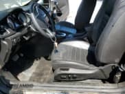 ✅ 2017 Buick Cascada Premium • VIN: W04WH3N55HG109978 • Lot: 69311704. Wystawiony na Copart z przebiegiem 56 353 mil. Bezpłatny archiwum sprzedaży aukcyjnych z USA i szczegółowy raport historii pojazdu na DreamBid. Zdjęcie 7.