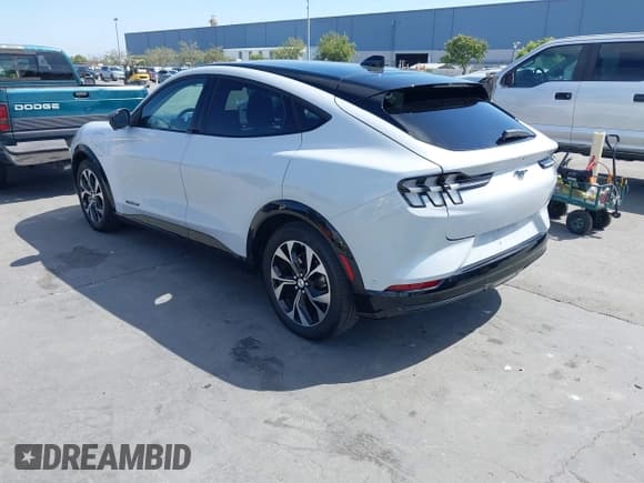 ✅ 2023 Ford Mustang Mach-E Premium • VIN: 3FMTK3SUXPMA73825 • Lot: 42508806. Listed on IAAI with 21,422 mi. Free auction sales archive from the USA and detailed vehicle history report at DreamBid. Image 3.