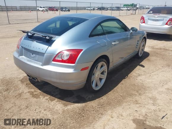 ✅ 2005 Chrysler Crossfire Limited • VIN: 1C3AN69L45X035276 • Лот: 42451871. Опубликован ранее на IAAI с пробегом 98 792 миль. Бесплатный доступ к архиву аукционных продаж из США и подробный отчёт об истории автомобиля на DreamBid. Изображение 4.