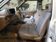 ✅ 1992 Isuzu Pickup S • VIN: 4S1CL11L0N4208813 • Лот: 80966344. Опубликован ранее на Copart с пробегом 166 056 миль. Бесплатный доступ к архиву аукционных продаж из США и подробный отчёт об истории автомобиля на DreamBid. Изображение 7.