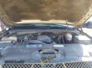 ✅ 2003 Chevrolet Silverado 2500HD LS • VIN: 1GCHC29U13E353706 • Lot: 42398034. Wystawiony na IAAI z przebiegiem 205 065 mil. Bezpłatny archiwum sprzedaży aukcyjnych z USA i szczegółowy raport historii pojazdu na DreamBid. Zdjęcie 10.