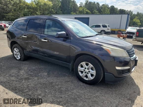 2013 Chevrolet Traverse LS with VIN 1GNKRFKD7DJ174978, listed as a Copart auction lot 81147765 with 207,693 mi miles and Salvage title. Bid and sale history available at DreamBid. Image 4.