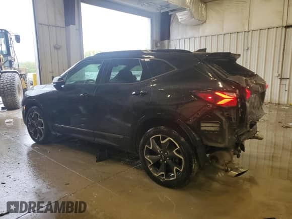 2020 Chevrolet Blazer RS z VIN 3GNKBERS0LS683651, wystawiony jako Copart lot #57659025 z przebiegiem 103 746 mil mil oraz Nie do naprawy • Non repairable. Historia ofert i sprzedaży dostępna na DreamBid. Obrazek 2.