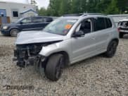 ✅ 2017 Volkswagen Tiguan Sport • VIN: WVGUV7AXXHW506639 • Lot: 63419115. Wystawiony na Copart z przebiegiem Nie podano. Bezpłatny archiwum sprzedaży aukcyjnych z USA i szczegółowy raport historii pojazdu na DreamBid. Zdjęcie 1.