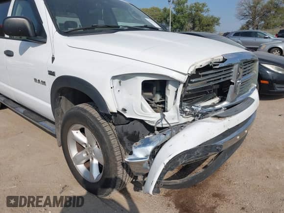 2008 Dodge 1500 SLT z VIN 1D7HU18288S584477, wystawiony jako IAAI lot #43352438 z przebiegiem 193 413 mil mil oraz . Historia ofert i sprzedaży dostępna na DreamBid. Obrazek 6.