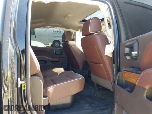 ✅ 2018 Chevrolet Silverado 2500HD High Country • VIN: 1GC1KXEY2JF276409 • Lot: 43179213. Listed on IAAI with 122,005 mi. Free auction sales archive from the USA and detailed vehicle history report at DreamBid. Image 8.