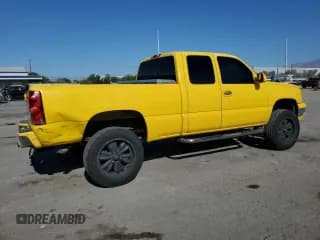 ✅ 2003 Chevrolet Silverado 1500 LS • VIN: 1GCEC19T83Z327505 • Лот: 68381374. Опубликован ранее на Copart с пробегом 213 552 миль. Бесплатный доступ к архиву аукционных продаж из США и подробный отчёт об истории автомобиля на DreamBid. Изображение 3.
