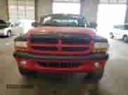 2001 Dodge Dakota Sport z VIN 1B7GG22N11S308590, wystawiony jako Copart lot #72035684 z przebiegiem 149 450 mil mil oraz Czysty tytuł • Clean title. Historia ofert i sprzedaży dostępna na DreamBid. Obrazek 5.