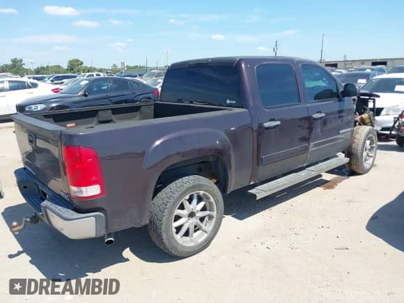 ✅ 2008 GMC Sierra 1500 SLT • VIN: 2GTEK13JX81266197 • Lot: 43330577. Listed on IAAI with 260,934 mi. Free auction sales archive from the USA and detailed vehicle history report at DreamBid. Image 4.