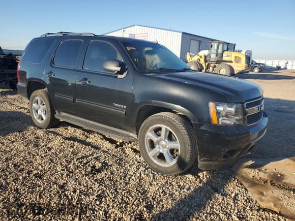 ✅ 2011 Chevrolet Tahoe LS • VIN: 1GNSCAE08BR209846 • Lot: 82521965. Wystawiony na Copart z przebiegiem 268 436 mil. Bezpłatny archiwum sprzedaży aukcyjnych z USA i szczegółowy raport historii pojazdu na DreamBid. Zdjęcie 4.