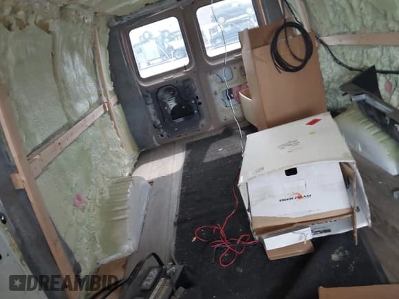 ✅ 2006 Ford Econoline Cargo Recreational • VIN: 1FTSS34P36HB17948 • Lot: 42883646. Wystawiony na IAAI z przebiegiem Nie podano. Bezpłatny archiwum sprzedaży aukcyjnych z USA i szczegółowy raport historii pojazdu na DreamBid. Zdjęcie 8.