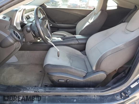 ✅ 2013 Chevrolet Camaro LT • VIN: 2G1FB1E34D9107392 • Лот: 87026835. Опубликован ранее на Copart с пробегом 137 846 миль. Бесплатный доступ к архиву аукционных продаж из США и подробный отчёт об истории автомобиля на DreamBid. Изображение 7.