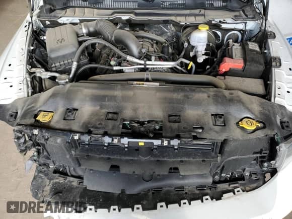 2022 Ram 1500 SLT z VIN 3C6JR7ET4NG188005, wystawiony jako Copart lot #84073114 z przebiegiem 16 813 mil mil oraz Czysty tytuł • Clean title. Historia ofert i sprzedaży dostępna na DreamBid. Obrazek 11.