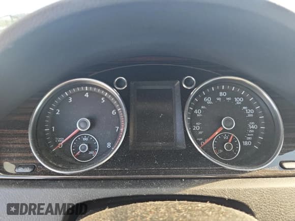 ✅ 2014 Volkswagen CC Executive • VIN: WVWRN7AN2EE527477 • Лот: 93368975. Опубликован ранее на Copart с пробегом Не указан. Бесплатный доступ к архиву аукционных продаж из США и подробный отчёт об истории автомобиля на DreamBid. Изображение 9.