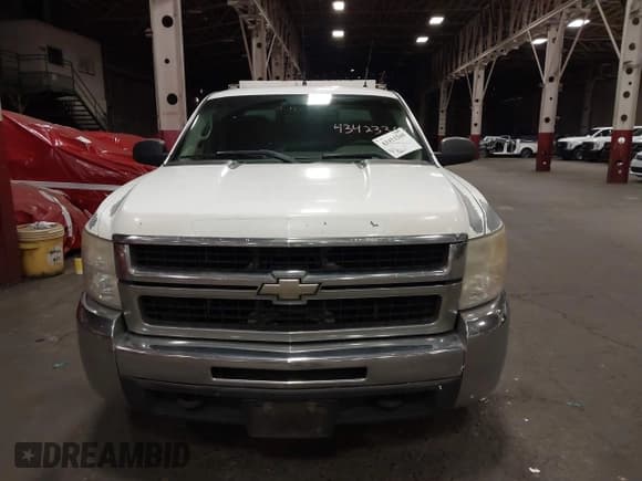 ✅ 2009 Chevrolet Silverado 2500HD Work Truck • VIN: 1GCHK49K19E133164 • Лот: 43423369. Опубликован ранее на IAAI с пробегом 304 182 миль. Бесплатный доступ к архиву аукционных продаж из США и подробный отчёт об истории автомобиля на DreamBid. Изображение 6.