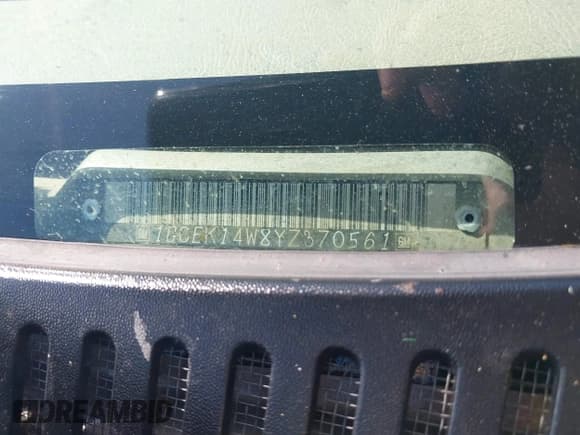 ✅ 2000 Chevrolet Silverado 1500 • VIN: 1GCEK14W8YZ370561 • Lot: 42443955. Listed on IAAI with 106,903 mi. Free auction sales archive from the USA and detailed vehicle history report at DreamBid. Image 9.