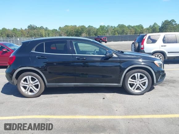 ✅ 2016 Mercedes-Benz GLA 250 • VIN: WDCTG4GB2GJ207964 • Lot: 43364824. Wystawiony na IAAI z przebiegiem 137 514 mil. Bezpłatny archiwum sprzedaży aukcyjnych z USA i szczegółowy raport historii pojazdu na DreamBid. Zdjęcie 14.