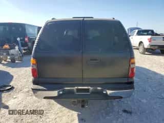 2001 Chevrolet Suburban LT с VIN 3GNFK16T51G230424, выставлен на аукционе Copart как лот 82609824 с пробегом 182 672 миль миль и Чистый • Clean title. История ставок и продаж доступна на DreamBid. Изображение 6.
