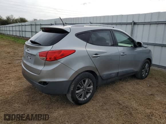 2015 Hyundai Tucson SE with VIN KM8JU3AG2FU116335, listed as a Copart auction lot 39528354 with 112,630 mi miles and . Bid and sale history available at DreamBid. Image 3.