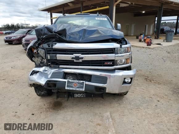 2016 Chevrolet Silverado 2500HD LTZ с VIN 1GC2KWEG7GZ308073, выставлен на аукционе Copart как лот 87301674 с пробегом 158 584 миль миль и Списание • Salvage title. История ставок и продаж доступна на DreamBid. Изображение 5.