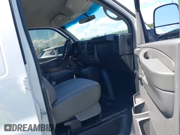 ✅ 2012 Chevrolet Express Cargo • VIN: 1GCWGFCA1C1144412 • Lot: 42792791. Listed on IAAI with 182,242 mi. Free auction sales archive from the USA and detailed vehicle history report at DreamBid. Image 5.
