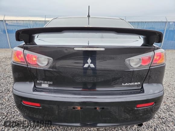 ✅ 2015 Mitsubishi Lancer SE • VIN: JA32V2FW3FU606460 • Lot: 91894635. Wystawiony na Copart z przebiegiem 119 486 mil. Bezpłatny archiwum sprzedaży aukcyjnych z USA i szczegółowy raport historii pojazdu na DreamBid. Zdjęcie 6.