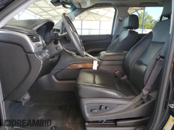 ✅ 2017 Chevrolet Tahoe Premier • VIN: 1GNSKCKC3HR264954 • Лот: 84480905. Опубликован ранее на Copart с пробегом 111 314 миль. Бесплатный доступ к архиву аукционных продаж из США и подробный отчёт об истории автомобиля на DreamBid. Изображение 7.