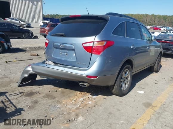 ✅ 2011 Hyundai Veracruz Limited • VIN: KM8NU4CC1BU148172 • Lot: 43503040. Listed on IAAI with 208,758 mi. Free auction sales archive from the USA and detailed vehicle history report at DreamBid. Image 4.