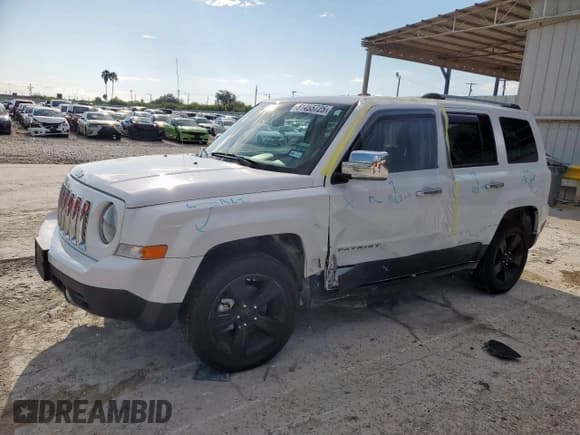 ✅ 2016 Jeep Patriot Latitude • VIN: 1C4NJRFB1GD646618 • Lot: 81455725. Wystawiony na Copart z przebiegiem 72 623 mil. Bezpłatny archiwum sprzedaży aukcyjnych z USA i szczegółowy raport historii pojazdu na DreamBid. Zdjęcie 1.