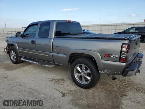 ✅ 2006 Chevrolet Silverado 1500 LT1 • VIN: 1GCEK19Z56Z249261 • Лот: 80426004. Опубликован ранее на Copart с пробегом 263 479 миль. Бесплатный доступ к архиву аукционных продаж из США и подробный отчёт об истории автомобиля на DreamBid. Изображение 2.