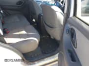 ✅ 2005 Ford Escape XLT • VIN: 1FMCU93195KE32796 • Лот: 42386457. Опубликован ранее на IAAI с пробегом 207 448 миль. Бесплатный доступ к архиву аукционных продаж из США и подробный отчёт об истории автомобиля на DreamBid. Изображение 8.