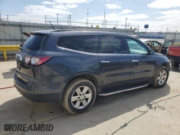 ✅ 2013 Chevrolet Traverse LT • VIN: 1GNKVGKD0DJ242989 • Lot: 92195815. Wystawiony na Copart z przebiegiem Nie podano. Bezpłatny archiwum sprzedaży aukcyjnych z USA i szczegółowy raport historii pojazdu na DreamBid. Zdjęcie 3.