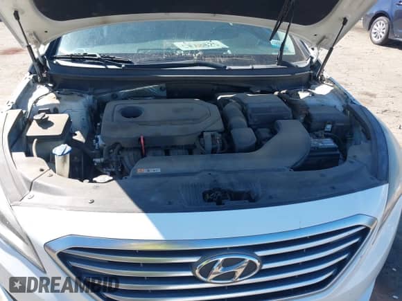2015 Hyundai Sonata SE with VIN 5NPE24AFXFH021301, listed as a IAAI auction lot 43353622 with 146,014 mi miles and . Bid and sale history available at DreamBid. Image 10.