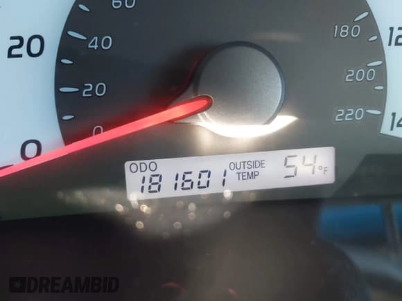 ✅ 2011 Toyota Camry XLE • VIN: 4T1BF3EK1BU117788 • Lot: 43600002. Wystawiony na IAAI z przebiegiem 181 601 mil. Bezpłatny archiwum sprzedaży aukcyjnych z USA i szczegółowy raport historii pojazdu na DreamBid. Zdjęcie 7.